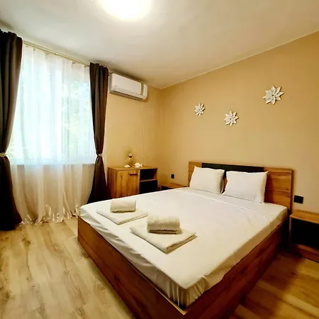 Fresh & Cozy Flat Near Cathedral * Warna