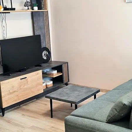 Fresh & Cozy Flat Near Cathedral Apartment